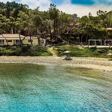 Azzuro House - On The & Private Pool, By Zantewize Villa