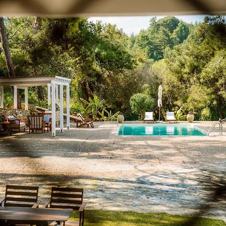 Azzuro House - On The & Private Pool, By Zantewize Villa *