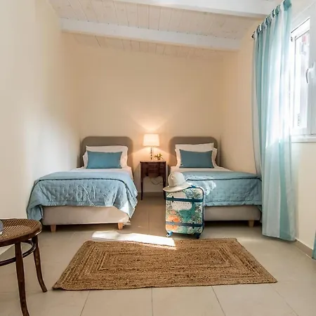 Azzuro House - On The & Private Pool, By Zantewize * Vasilikí