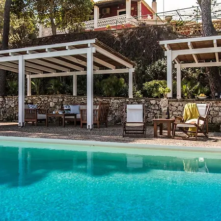 Azzuro House - On The & Private Pool, By Zantewize * Vasilikos (Zakynthos)