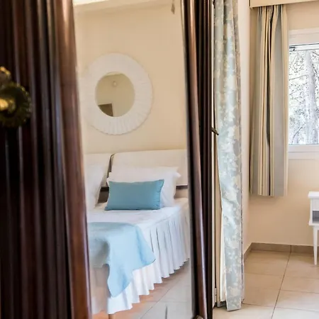 Villa Azzuro House - On The & Private Pool, By Zantewize