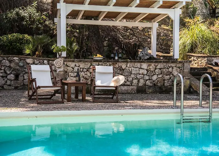 Azzuro House - On The & Private Pool, By Zantewize Vila Vasilikí
