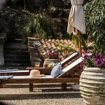 Azzuro House - On The & Private Pool, By Zantewize Villa