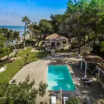 Azzuro House - On The & Private Pool, By Zantewize Villa *