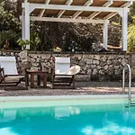 Azzuro House - On The & Private Pool, By Zantewize Villa Vasilikí