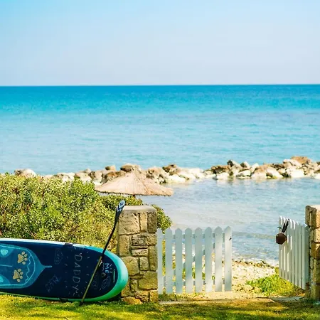 Azzuro House - On The & Private Pool, By Zantewize *