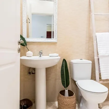 Azzuro House - On The & Private Pool, By Zantewize Βίλα *