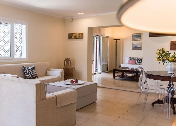 Azzuro House - On The & Private Pool, By Zantewize Вилла Василикос