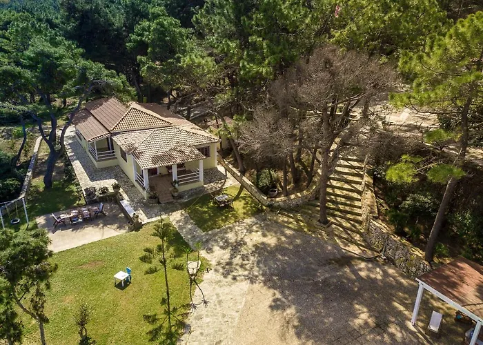 Вилла Azzuro House - On The & Private Pool, By Zantewize