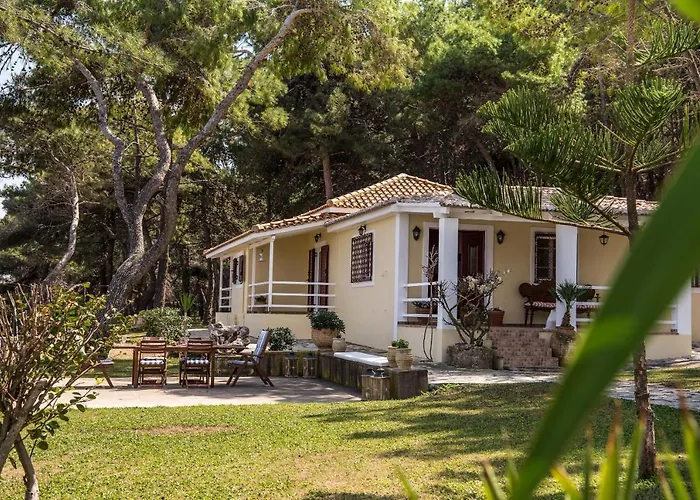 Azzuro House - On The & Private Pool, By Zantewize * Василикос