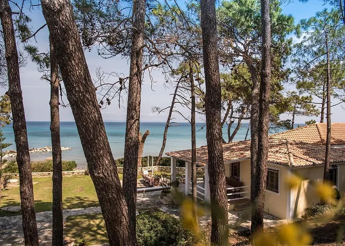 Вилла Azzuro House - On The & Private Pool, By Zantewize