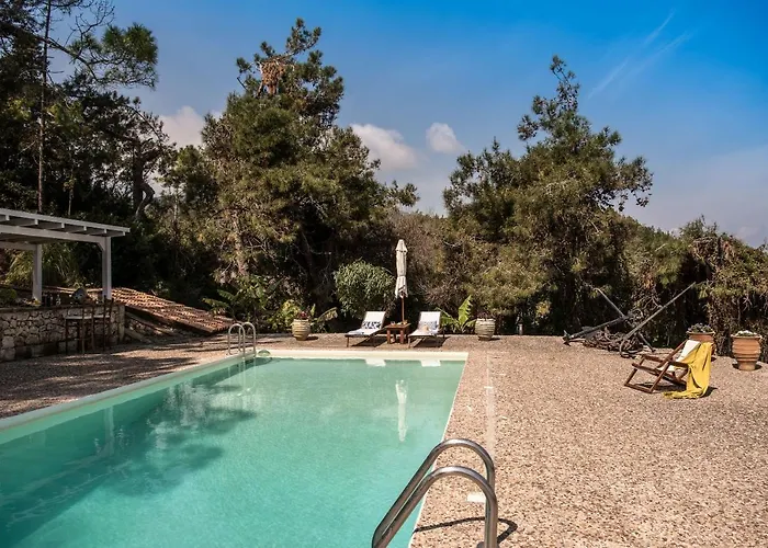 Azzuro House - On The & Private Pool, By Zantewize * Василикос