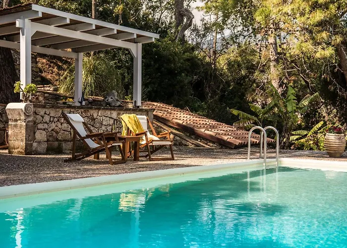 Вилла Azzuro House - On The & Private Pool, By Zantewize *