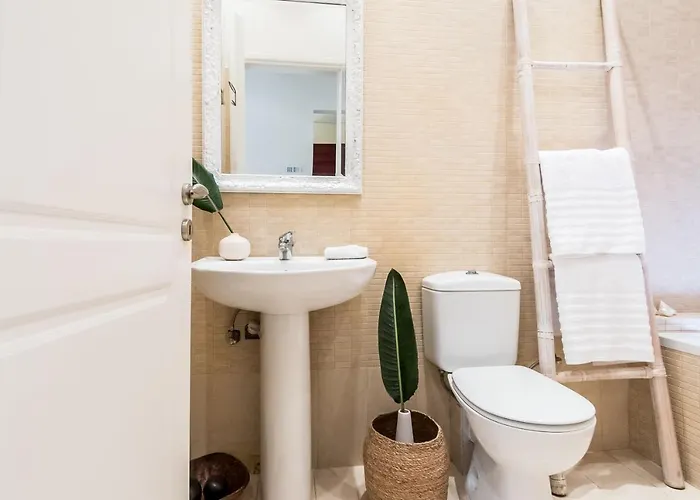 Azzuro House - On The & Private Pool, By Zantewize Вилла *