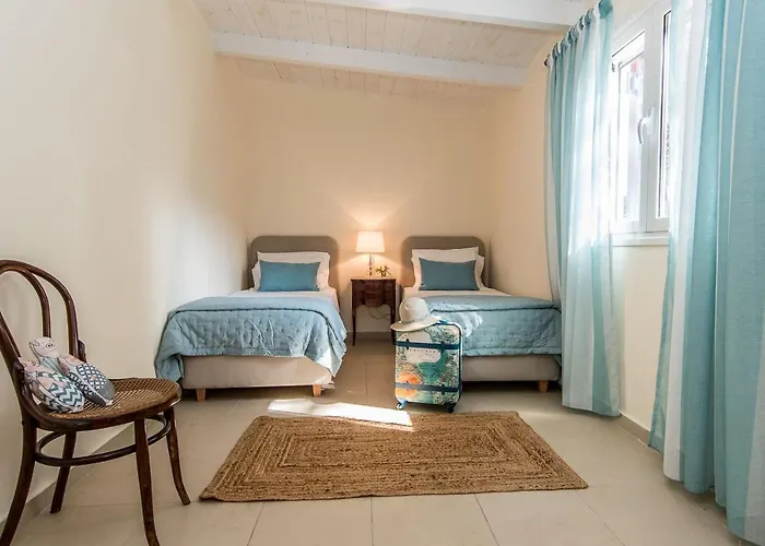 Azzuro House - On The & Private Pool, By Zantewize * Василикос